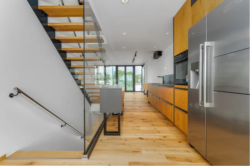 Exklusives Townhouse auf fünf Ebenen - Wohnen & Arbeiten in außergewöhnlicher Architektur — photo 1
